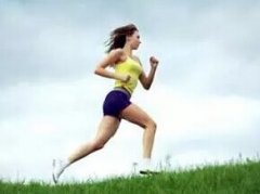 夏日不要盲目的運動，一定要采取科學的方式！