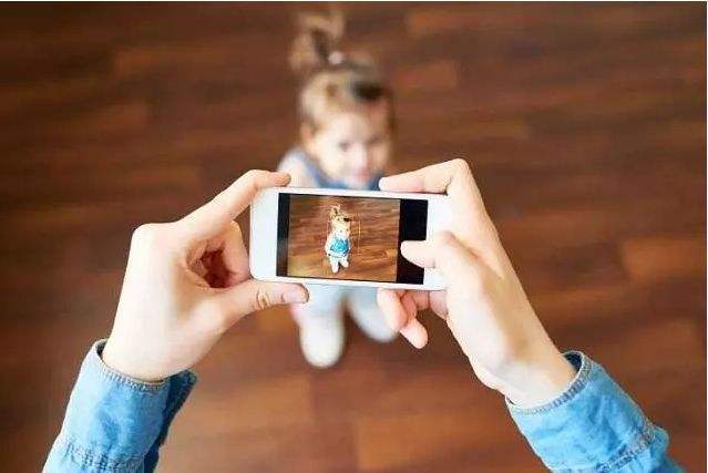 社交網(wǎng)絡(luò)曬娃，你問(wèn)過(guò)娃的意見(jiàn)嗎？
